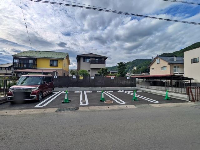 【諏訪湖の花火】8/15 akippa 諏訪市湯の脇1丁目臨時駐車場の駐車場写真
