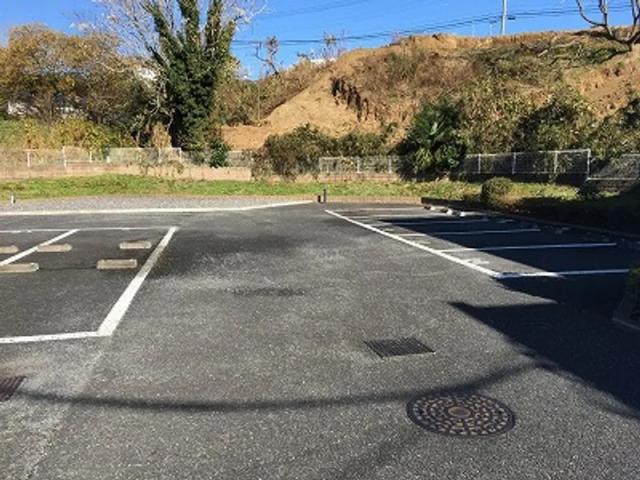 レオパレス里Ⅱ駐車場【29667】の駐車場写真