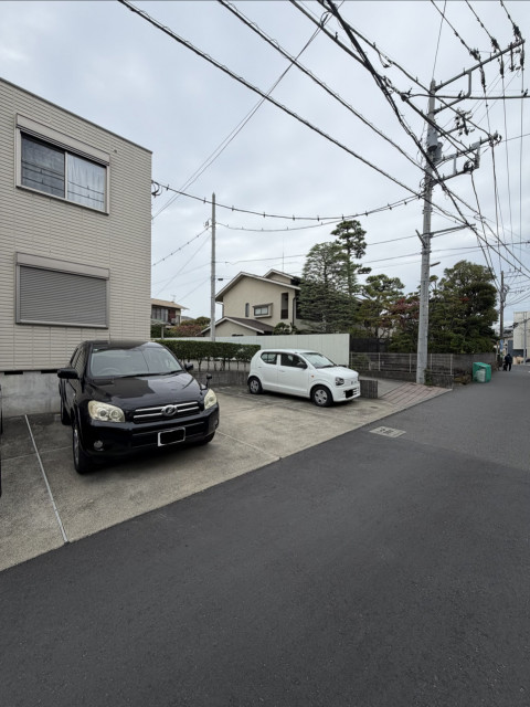 茅ヶ崎駅南口 駅徒歩6分 東海岸北3丁目 ブランシール湘南の駐車場写真