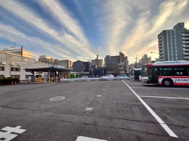 新豊田駅西大型バス 予約駐車場の駐車場写真
