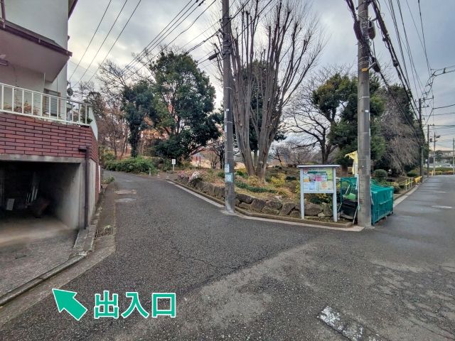 [b411d]東山田4丁目8 個宅アキッパ駐車場の駐車場写真