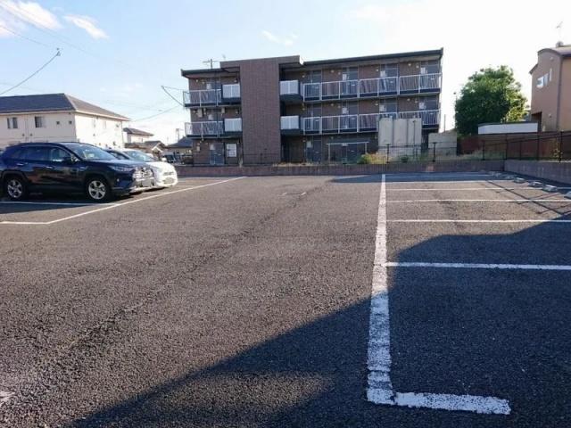 レオパレスサワ駐車場【39505】の駐車場写真