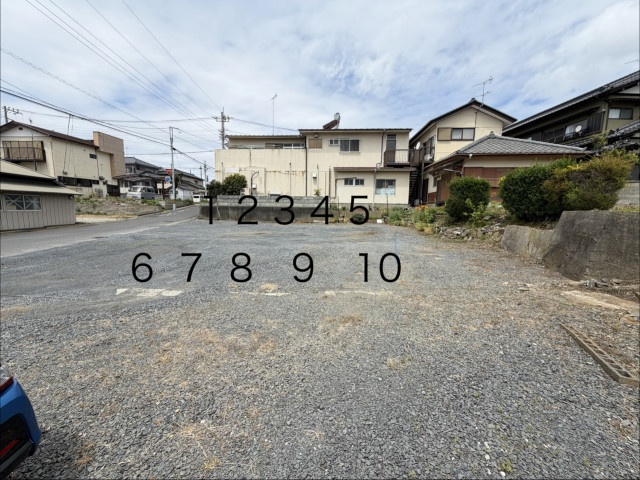 おさかな市場迄徒歩10分の駐車場の駐車場写真