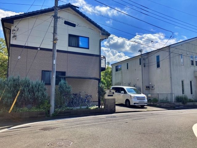 聖ケ丘4丁目2猪股邸[アキッパ]駐車場の駐車場写真