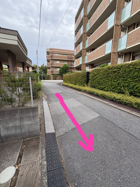 千葉県千葉市中央区登戸の駐車場写真