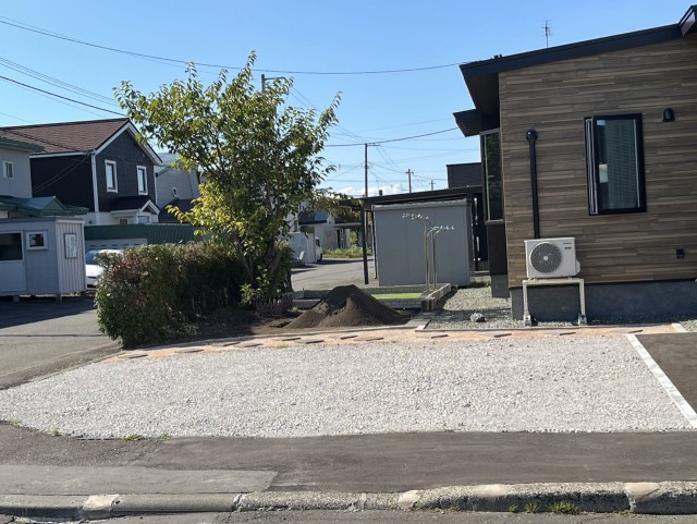 北海道千歳市北光の駐車場写真