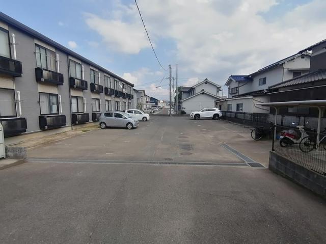レオパレス連駐車場【28610】の駐車場写真