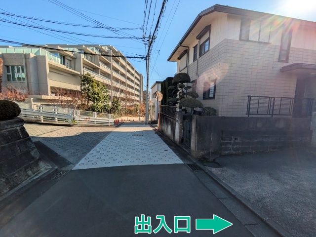 すみれが丘40-5 アキッパ駐車場の駐車場写真