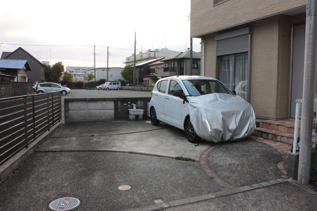 ジャイアント自転車店奥の駐車場の駐車場写真
