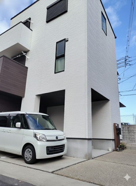 8-13駐車場 ファムの駐車場写真