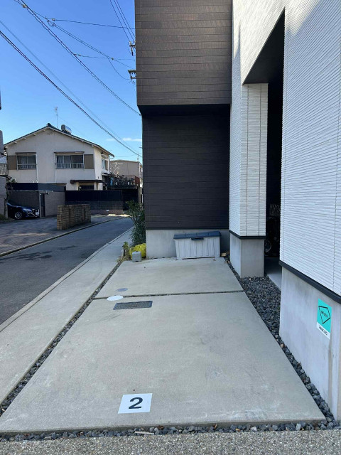 8-13駐車場 レオンマンションの向かい側の駐車場写真