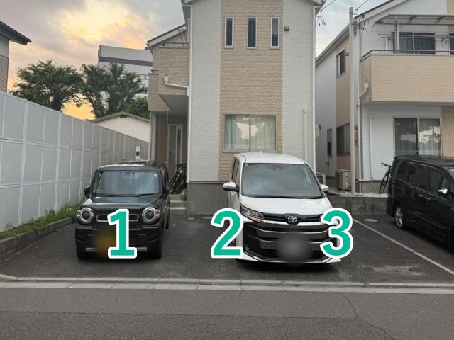 八島町9-36☆アキッパ駐車場の駐車場写真
