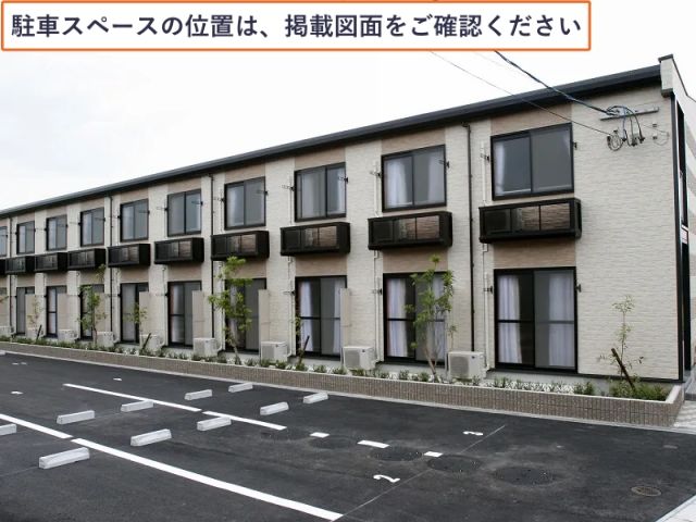 レオパレスステイブル駐車場【27042】の駐車場写真
