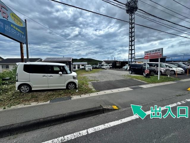 YNDモーターズ左側駐車場【軽専用】の駐車場写真
