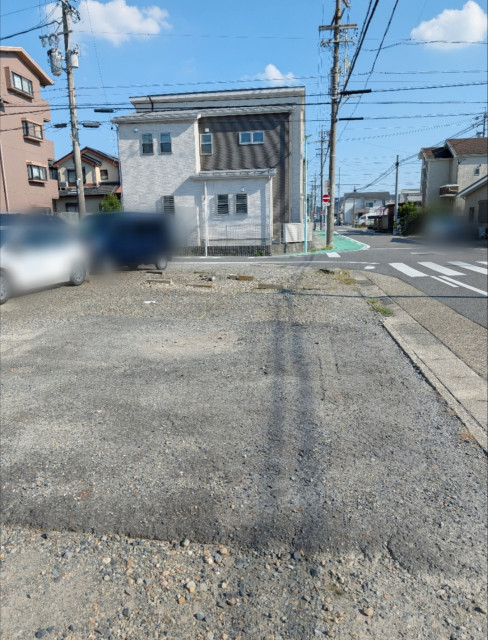 砂利の駐車場写真