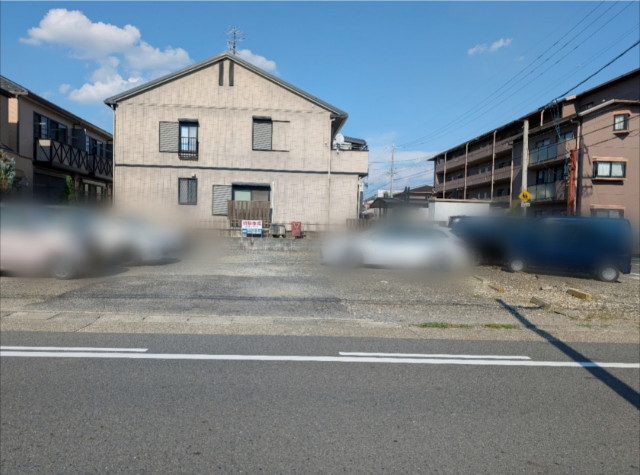 砂利の駐車場写真