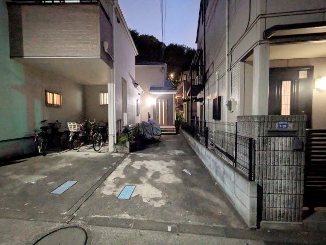 [b78b5]小豆沢3丁目 個宅アキッパ駐車場の駐車場写真