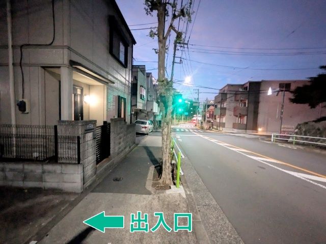 [b78b5]小豆沢3丁目 個宅アキッパ駐車場の駐車場写真