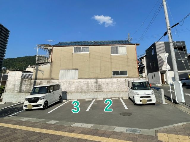 ＊亀岡市篠町篠野田10[大西]駐車場【日・祝】の駐車場写真