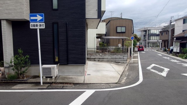 愛知県名古屋市南区鳥栖2-13-18の駐車場写真
