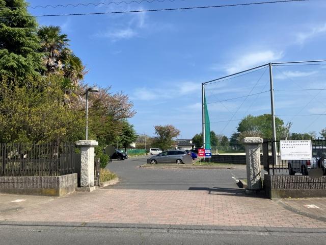大洗小学校駐車場【大洗海上花火大会公式駐車場2026】の駐車場写真