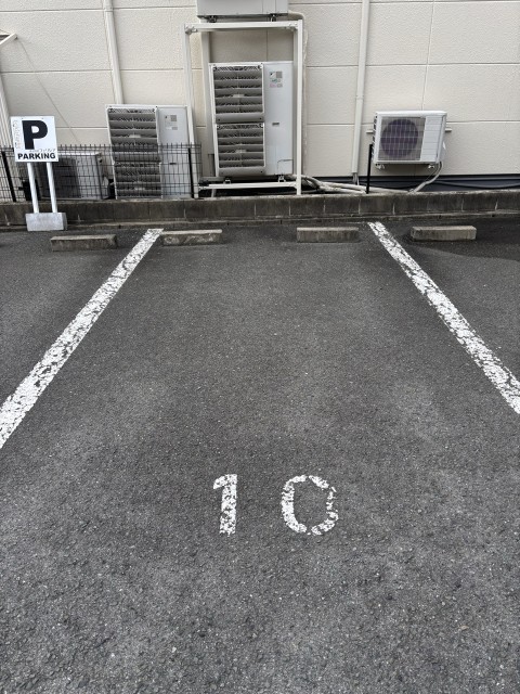 グリーンハイツ2番館、長尾元町1丁目の駐車場写真