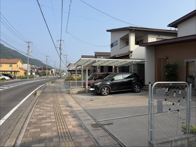 水呑町三新田1丁目駐車場の駐車場写真