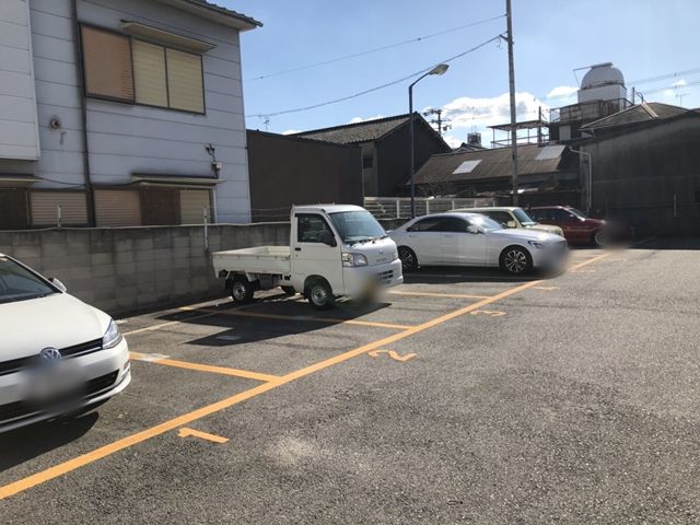 駐車場内写真