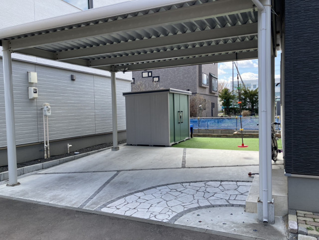 八軒5条西1丁目1-8-2駐車場の駐車場写真