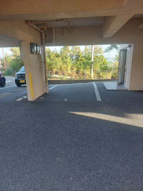 【屋根付き】ビューパレスPKM ４番の駐車場写真