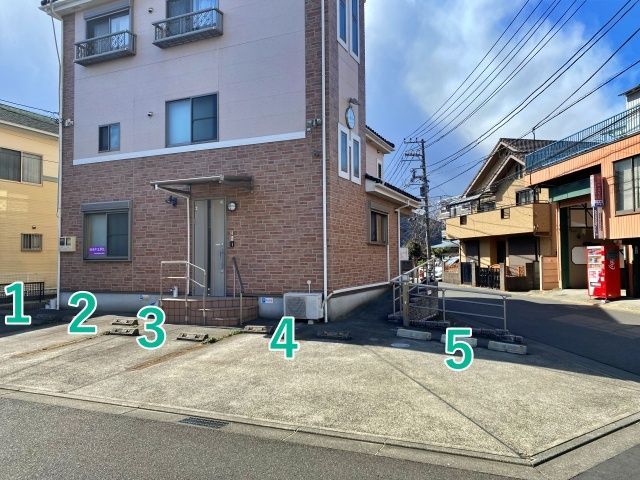  平塚市達上ヶ丘4-47 湘南中文学苑駐車場【イベント】の駐車場写真