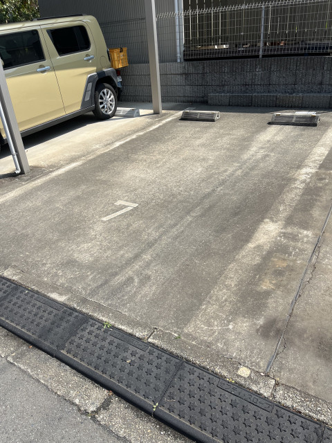 ブレッザモール駐車場（7番）の駐車場写真
