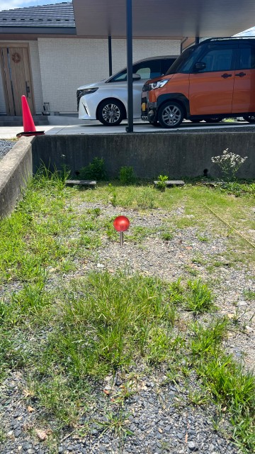 本宮2丁目1-7の駐車場写真
