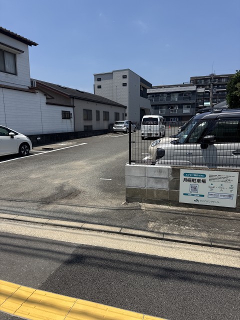 福岡県福岡市東区箱崎の駐車場写真