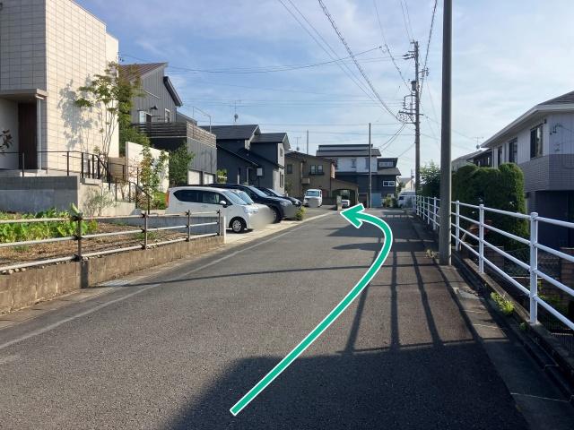 国吉田6丁目10-36-30駐車場の駐車場写真