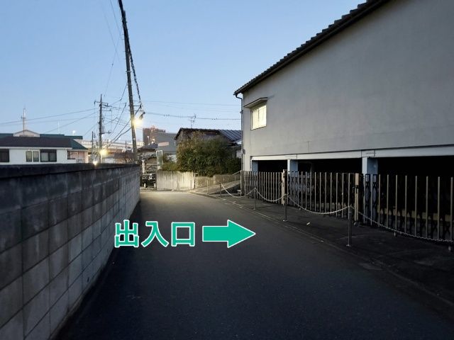 西台2丁目13 個人宅☆アキッパ駐車場の駐車場写真