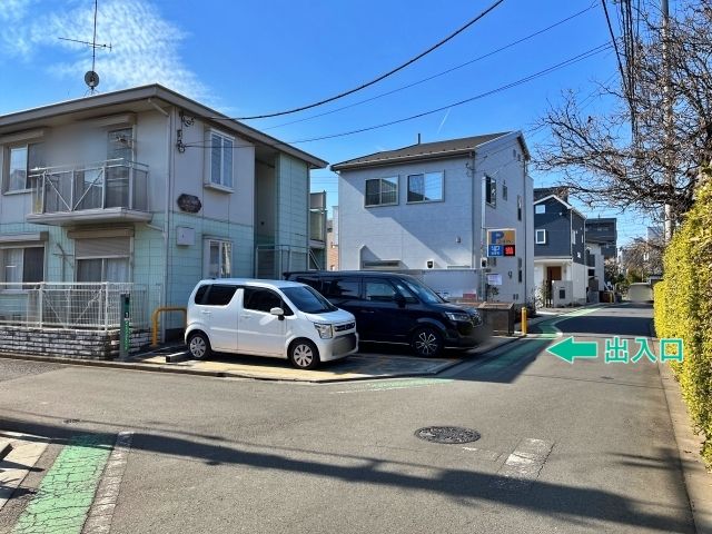リロの駐車場 東野川2丁目の駐車場写真