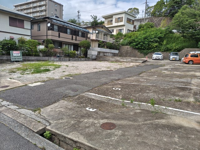 源平町3-13駐車場の駐車場写真
