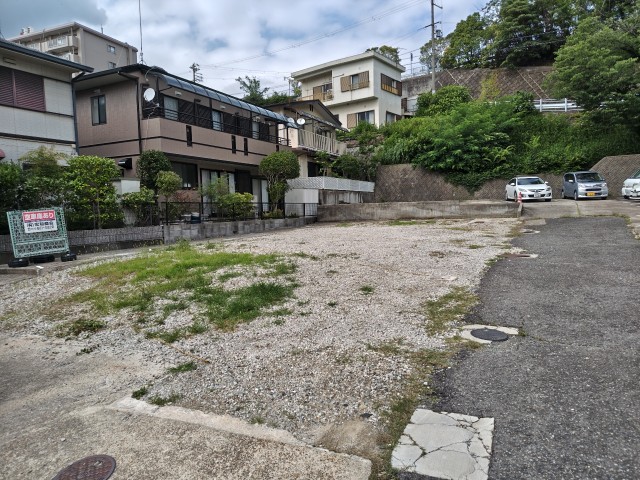 源平町3-13駐車場の駐車場写真