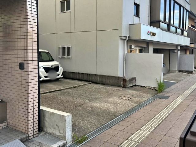駐車場写真2