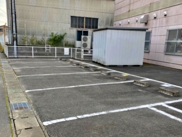 駐車場写真2