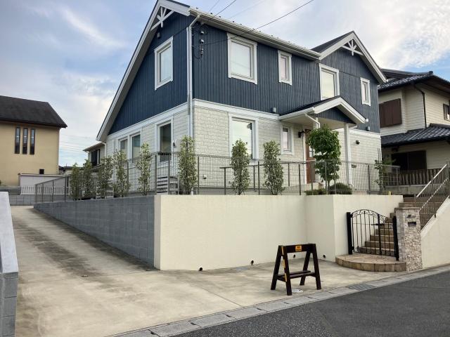 亀甲台町1-16-7駐車場の駐車場写真