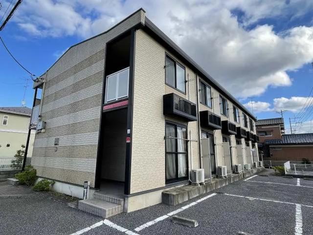 レオパレスル シェルA駐車場【30635】の駐車場写真