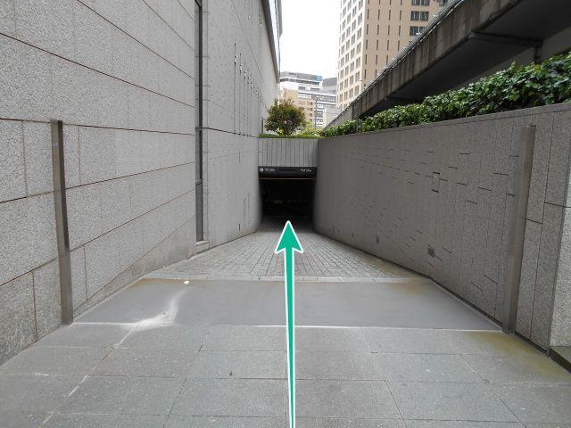 【宿泊不可】中之島ダイビル駐車場【平日のみ：7:00～23:59】の駐車場写真