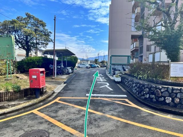 楠風台団地駐車場(4号棟付近)の駐車場写真