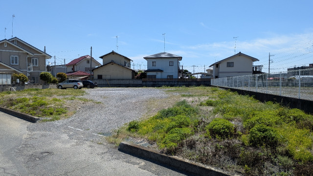 埼玉県熊谷市肥塚1385-1の駐車場写真