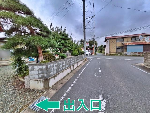 [c075d]原町 個人宅 アキッパ砂利駐車場の駐車場写真