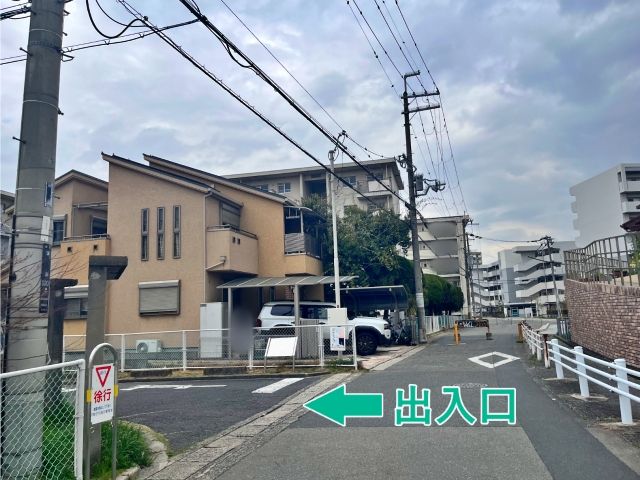 堺草部 団地駐車場(1～3号棟付近)の駐車場写真
