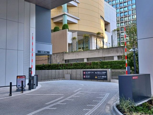 ミタマチテラス駐車場【平日 8:00~21:00 高さ200㎝以下】の駐車場写真