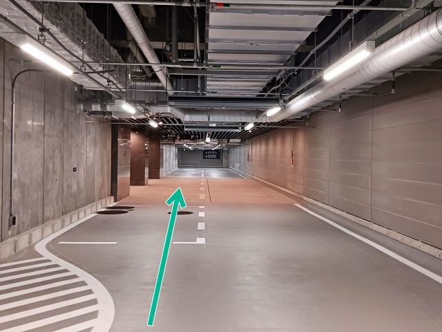 ミタマチテラス駐車場【平日 8:00~21:00 高さ200㎝以下】の駐車場写真